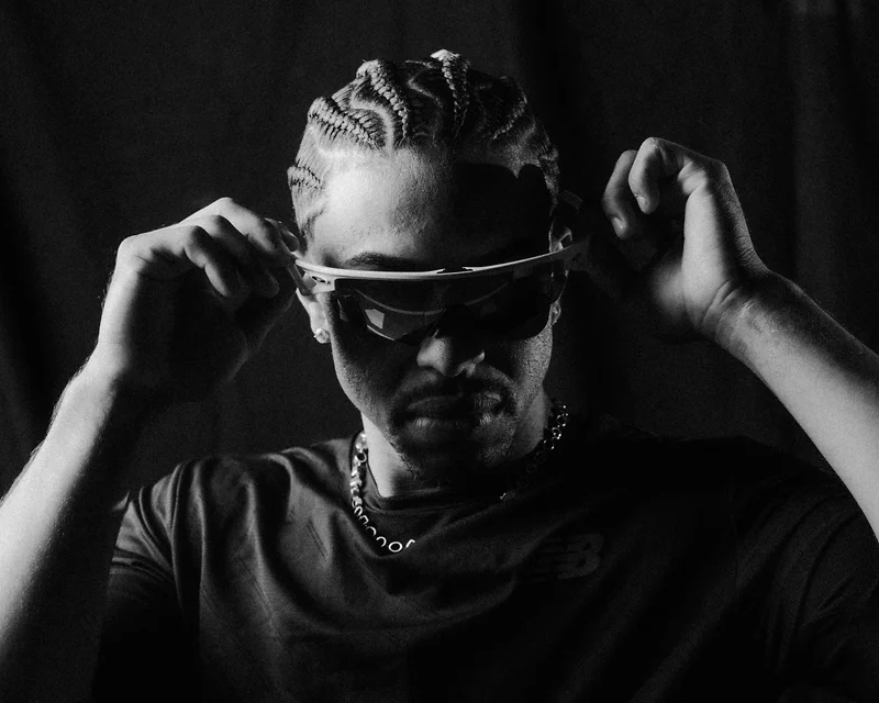 Oakley photo